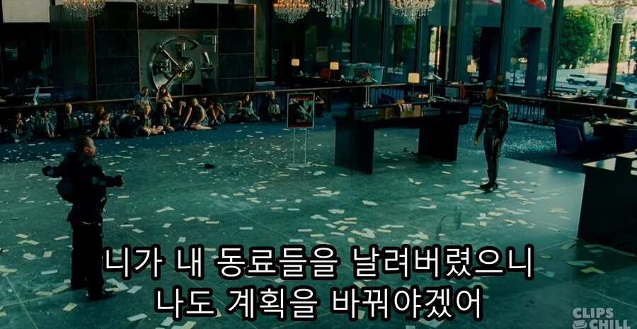 영화) 핸콕 명장면 "이제 착하게 살기로 결심한 핸콕" ㅋㅋㅋ_83.jpg