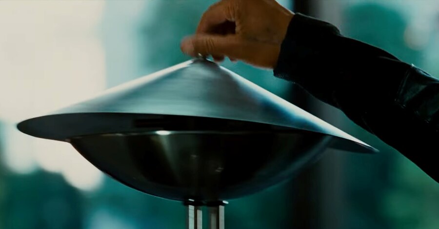 영화) 핸콕 명장면 "이제 착하게 살기로 결심한 핸콕" ㅋㅋㅋ_93.jpg