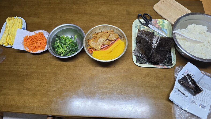 [으른양_도시락] 소풍 도시락 국룰. 김밥_11.jpg