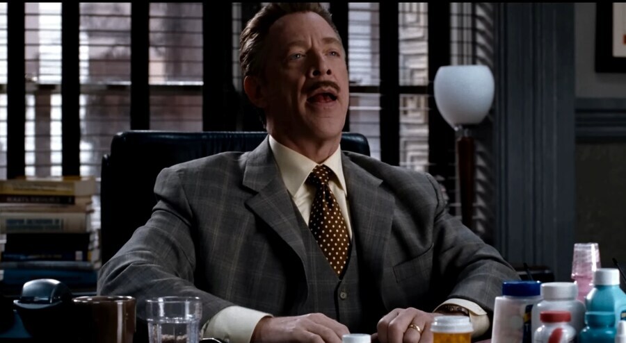 스파이더맨) 약 먹는 JJJ_11.jpg