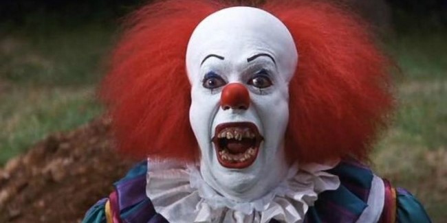 공포의 화신이였으나 갈수록 웃음벨이 되어가는 괴물_2.jpg