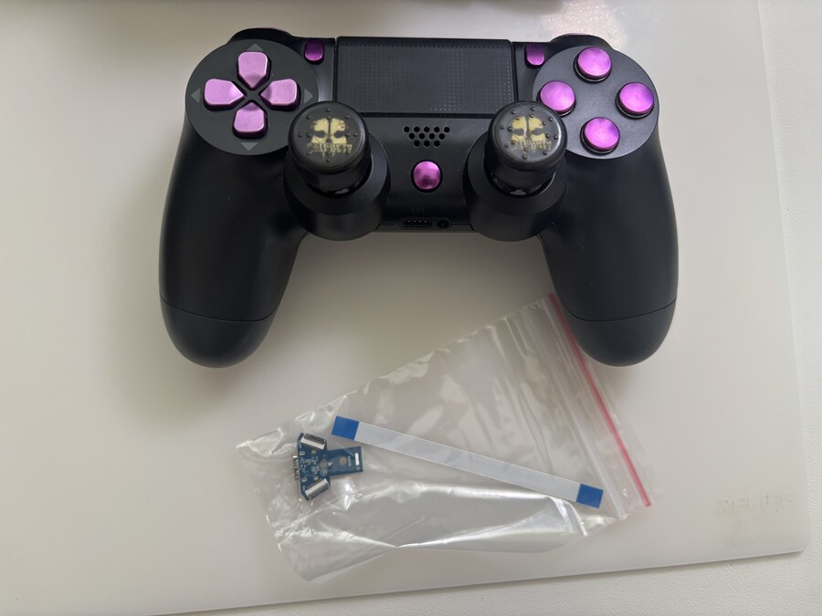 듀얼쇼크4 USB-C로 개조하기_2.jpg