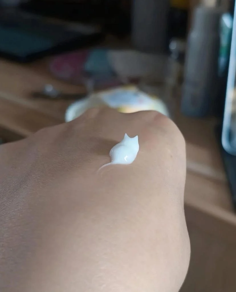 핸드 크림을 짰는데..._1.webp