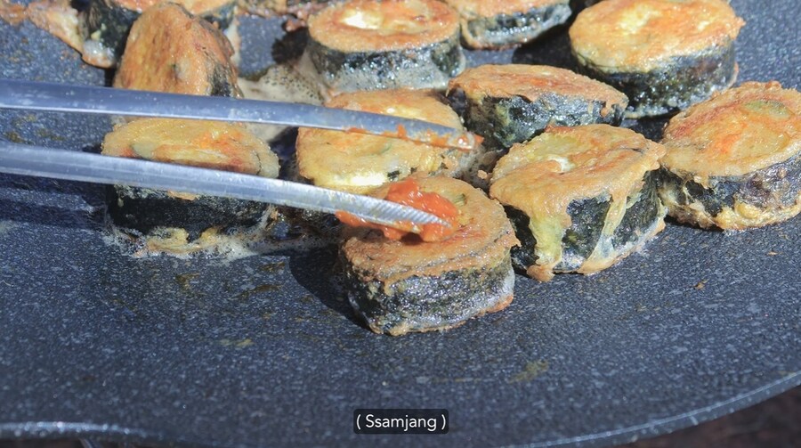 텐트에서 요리를 해보는 외국인_9.jpg