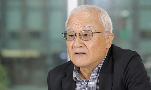 이순신은 교전수칙 어기다 죽었다는 일본 언론인_1.jpg