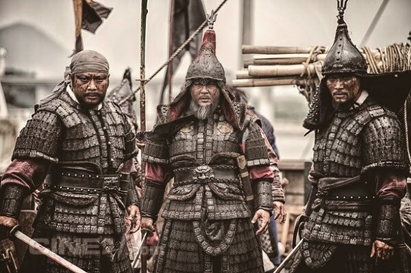 스포 ) [검은 수녀들] 리뷰: 강동원을 송혜교로 TS시킨 결과는?_13.jpg