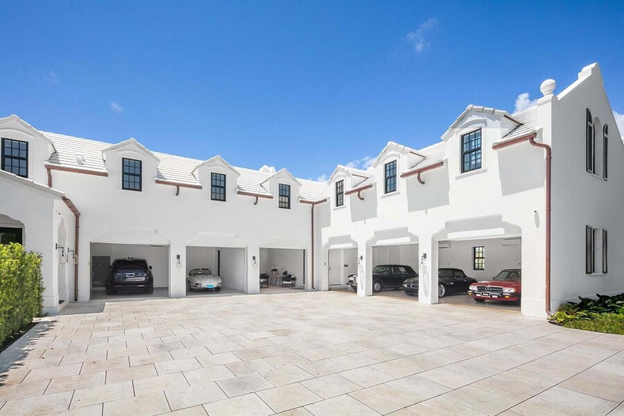 318,244,040,900원 짜리 집_8.jpg