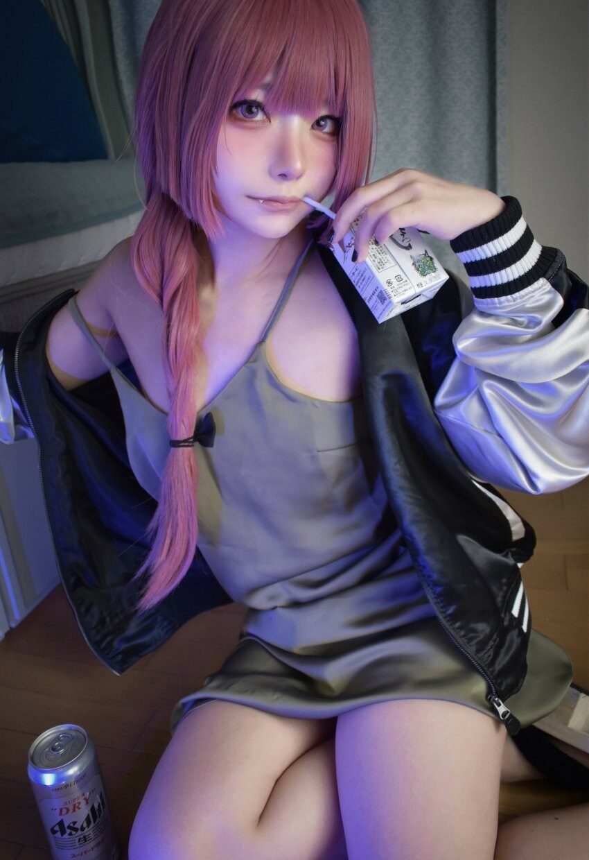 알중녀 히로이 키쿠리 코스프레.jpg_1.jpg