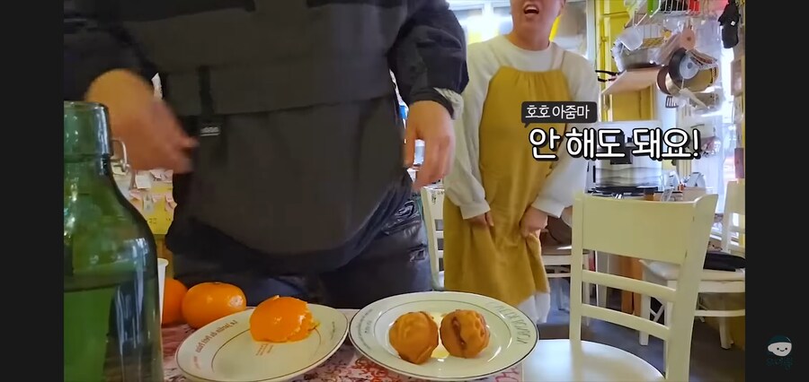 이젠 약간 존경스럽기까지한 여행 유튜버_9.jpg