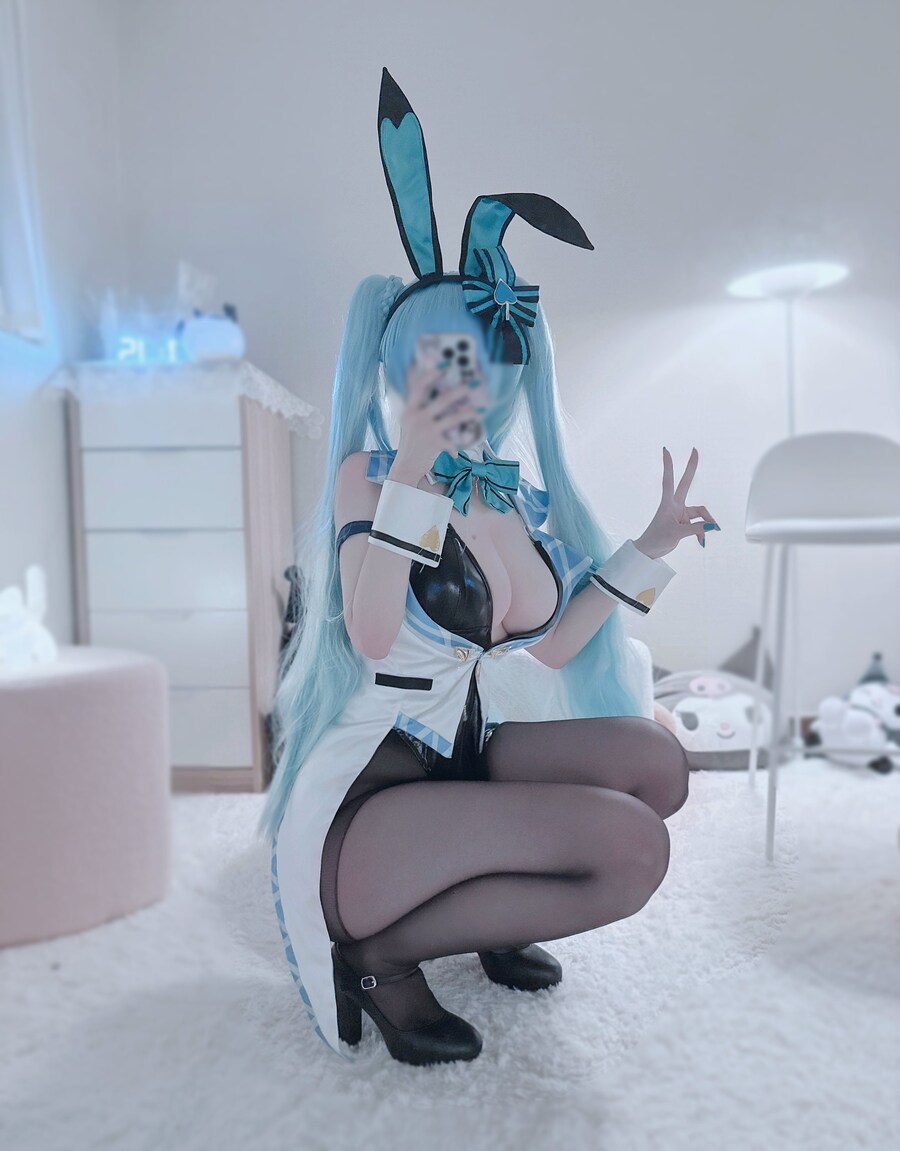 모닝글 호불호 갈리는 바니걸 코스프레_3.jpg