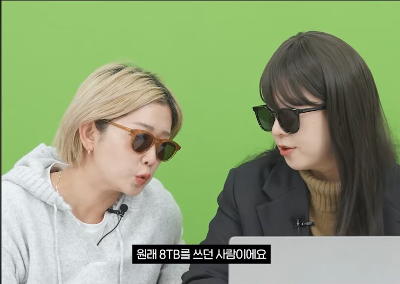 맥북 8테라 옵션 쓰는 사람 만나면 나오는 반응_1.png