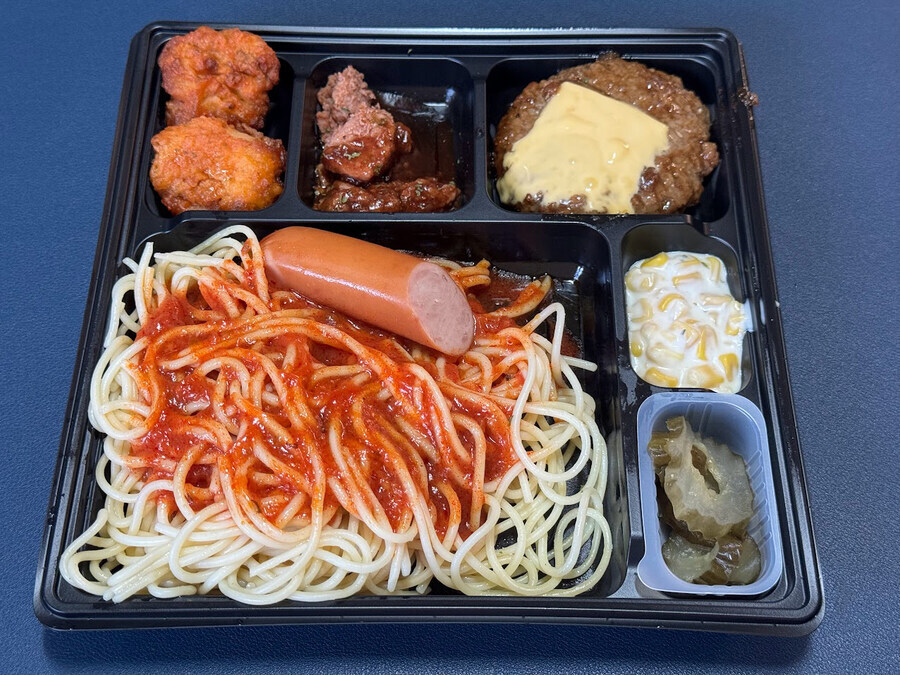 가격과 맛이 떨어진 혜자로운 스파게티정식_1.jpg
