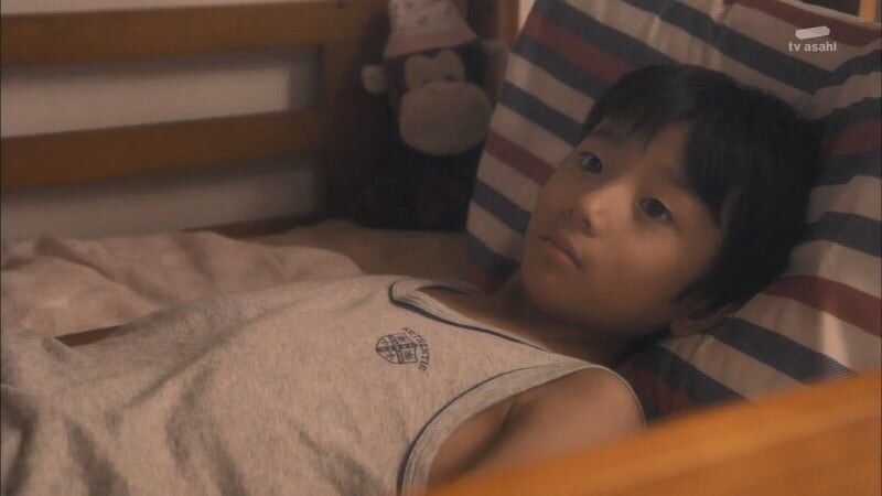 갓 입싸한 가정부를 모욕하는 고용주의 남매_19.jpg