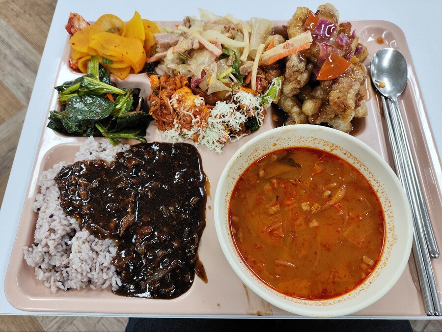 오늘의~ 티그사골탕(기열찐빠민간인은 직장인사료라고 부른다)은~_1.jpg