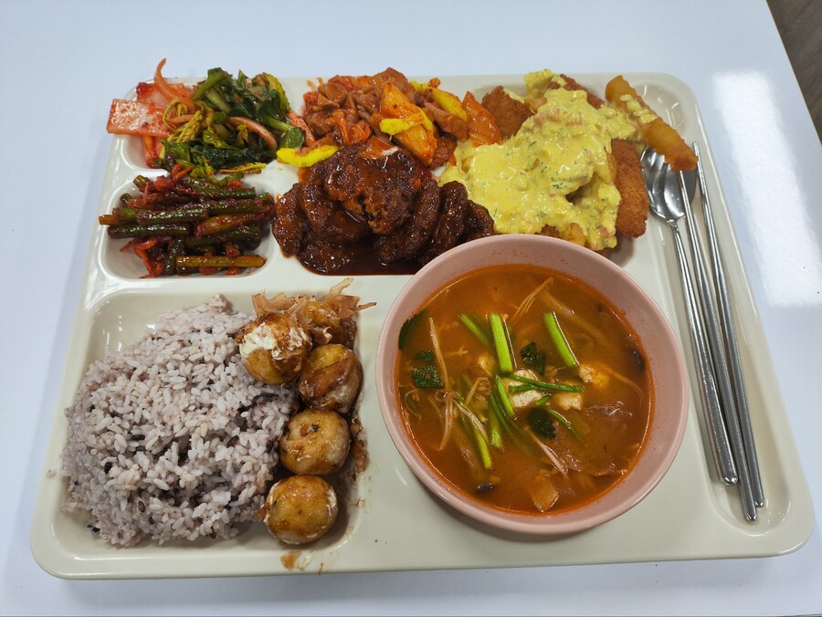 오늘의~ 티그사골탕(기열찐빠민간인은 직장인사료라고 부른다)은~_2.jpg