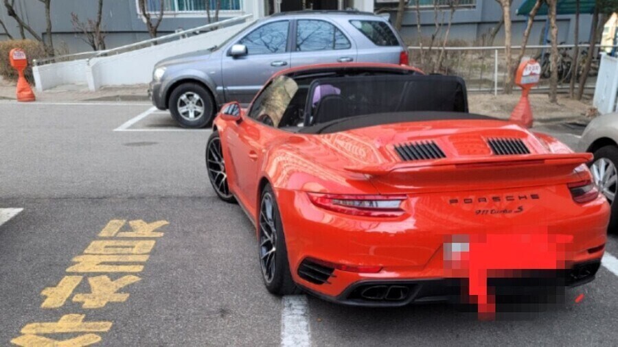 5살 아이가 자전거로 3억 슈퍼카 '꽝'…차주는....._1.jpg