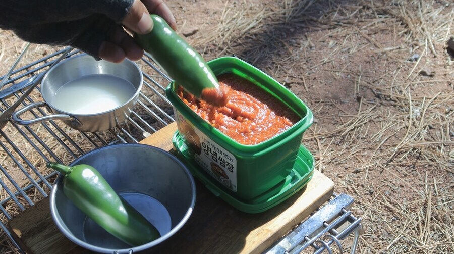 캠핑 요리 좀 먹을 줄 아는 외국인 형님_14.jpg