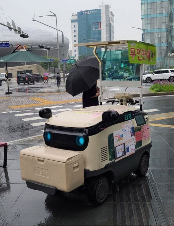 야쿠르트 아주머니의 최종 진화형.jpg_1.png