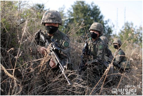 밀덕으로 여성 징병 이야기하면 골치아픈 이유_2.png