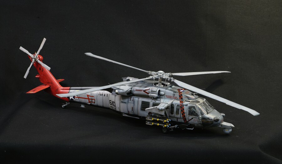 1/35 아카데미 MH-60 씨호크_2.jpg
