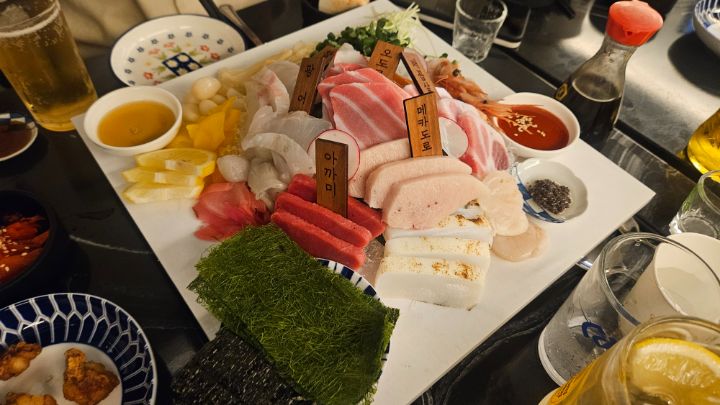 사당 이자카야에서 (비원)사시미 가라아게 등등_1.jpg