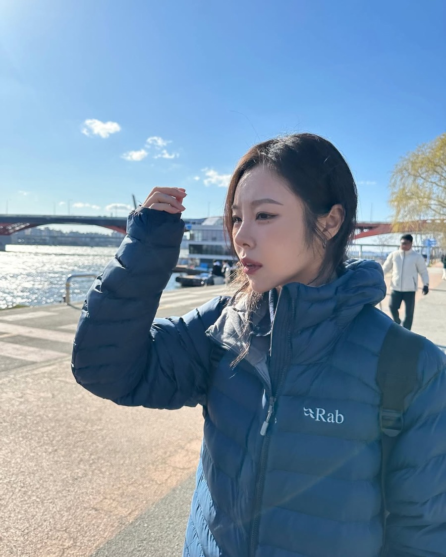 250404.휘인.인스타그램 20.jpg