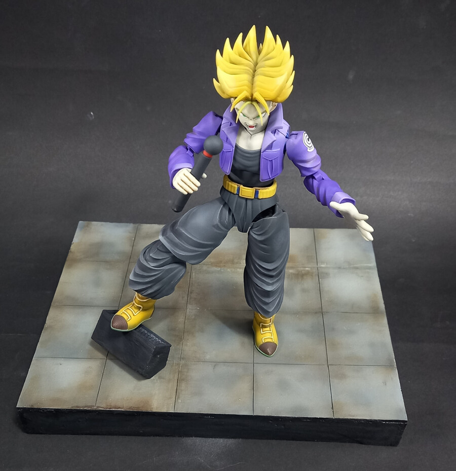 가수가 되고픈 드래곤볼 초싸이언 트랭크스_10.jpg