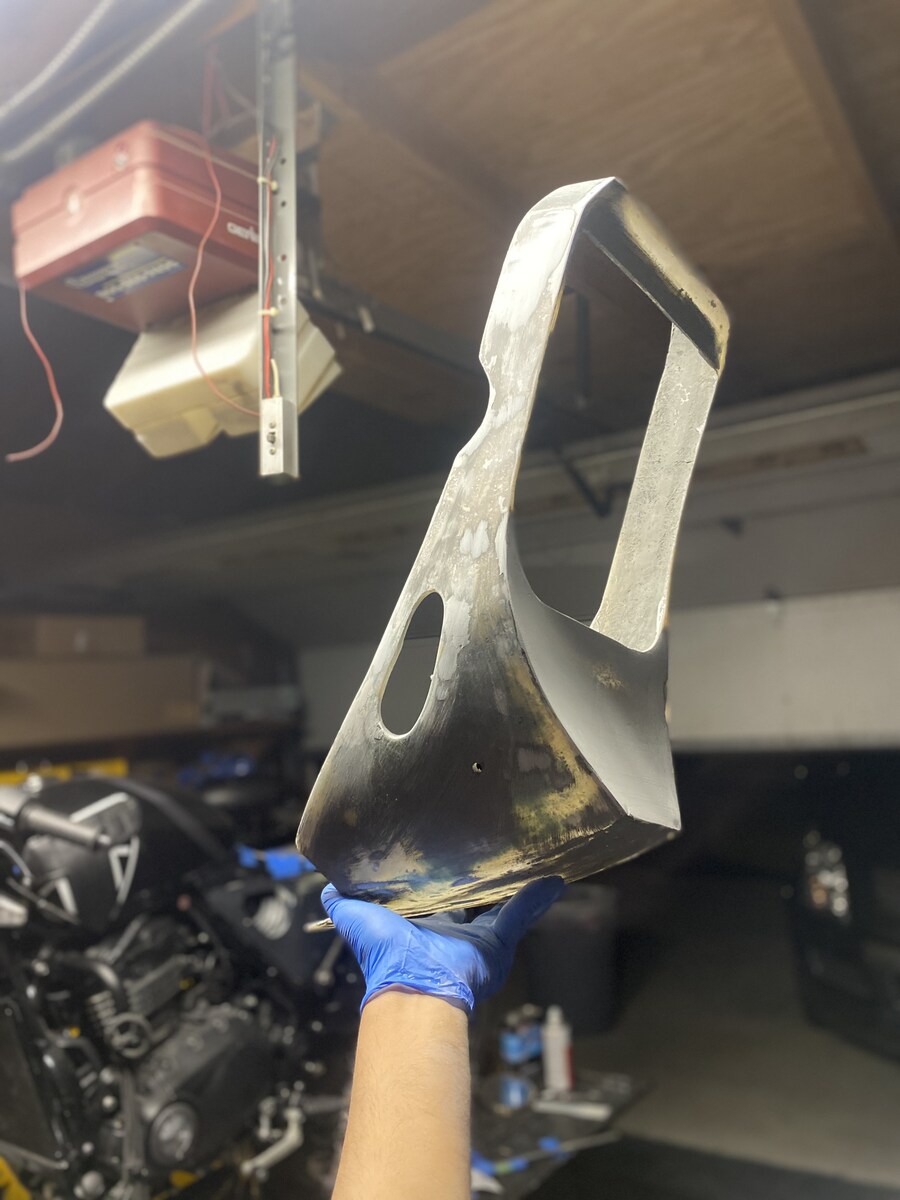 커스텀 트라이엄프 스피드 400 제작-완성-전시_14.jpg