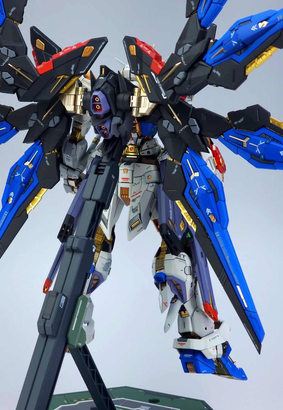 MGEX 스트라이크 프리덤 건담 완성_22.jpg