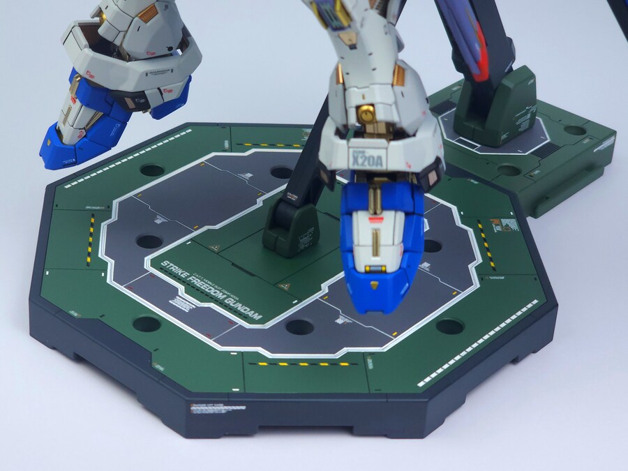 MGEX 스트라이크 프리덤 건담 완성_41.jpg