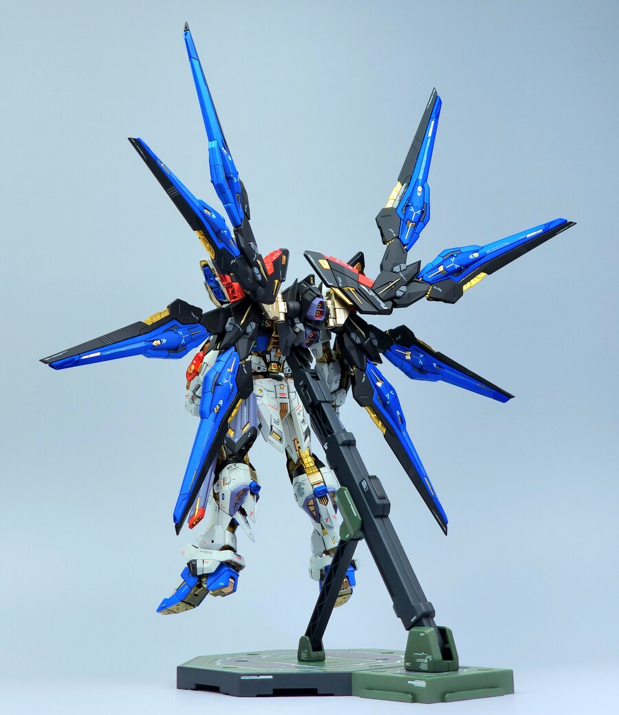 MGEX 스트라이크 프리덤 건담 완성_44.jpg