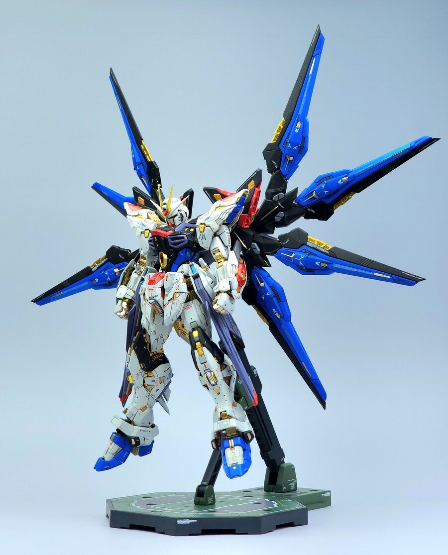 MGEX 스트라이크 프리덤 건담 완성_43.jpg