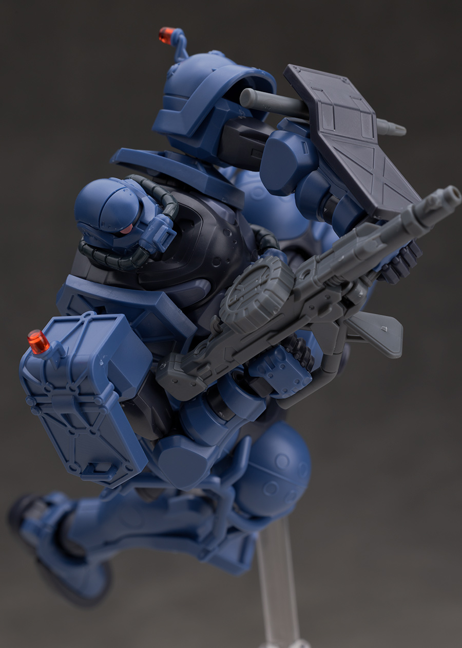 HG 1/144 군경 자쿠 해외 리뷰_52.jpg