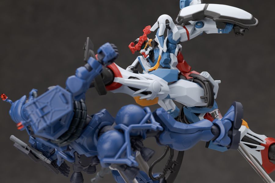 HG 1/144 군경 자쿠 해외 리뷰_70.jpg