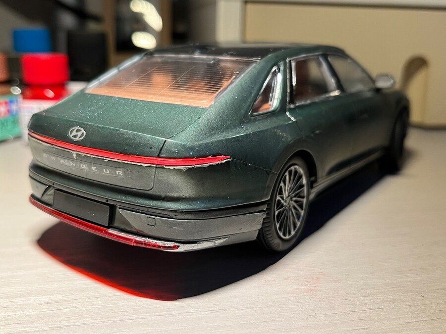 [아카데미] 그랜저 GN7 1/24 녹턴 그레이 캘리그라피_12.jpg