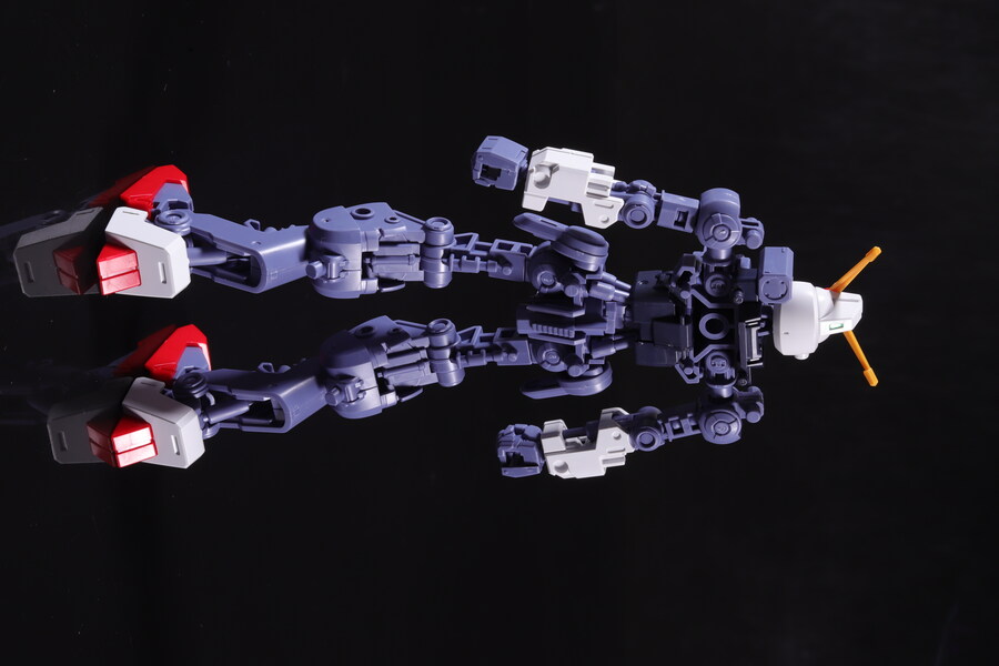 HG] D 건담 퍼스트_25.jpg