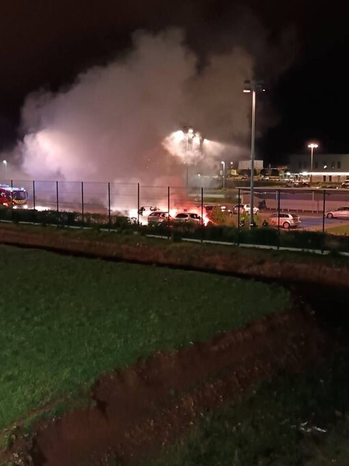 속보) 프랑스 교도소 곳곳 습격 발생_2.jpg