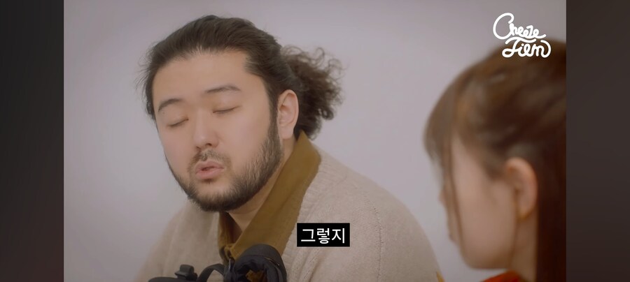 예쁜 여고생이 털보 아저씨 집에 찾아온 이유_32.jpg