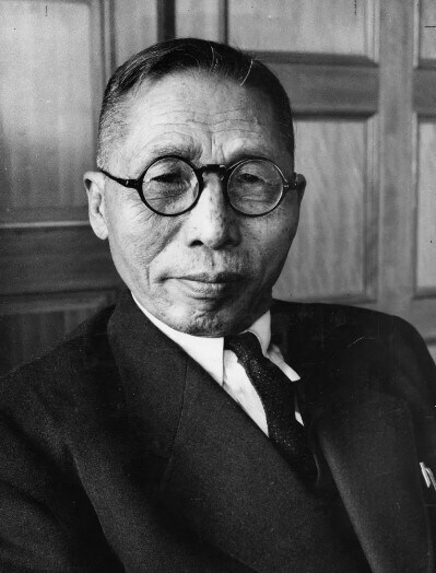 그....김구 선생님. 일본 애들이 쌀을 사가긴 하는데 아닙니다._2.jpg