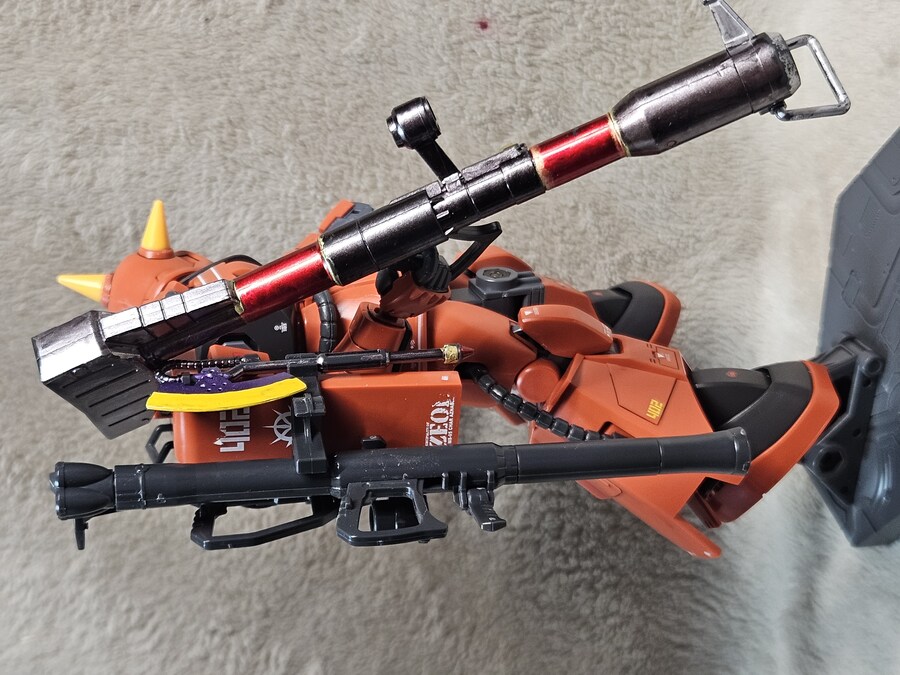 HGUC 조니라이덴 고기동 자쿠2_5.jpg