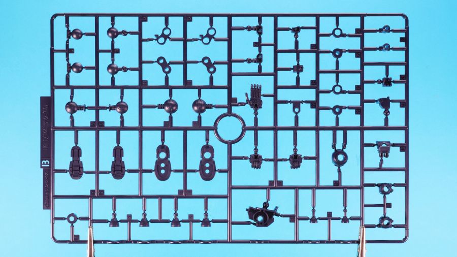 HG 1/144 군경 자쿠 조립 과정 사진_5.jpg