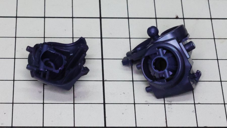 HG 1/144 군경 자쿠 조립 과정 사진_17.jpg