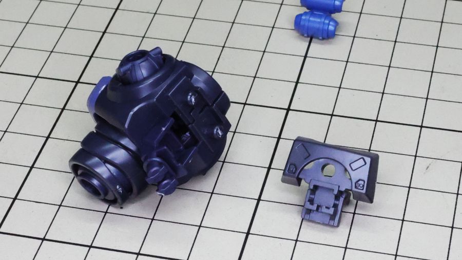 HG 1/144 군경 자쿠 조립 과정 사진_24.jpg