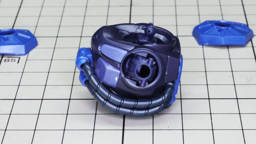 HG 1/144 군경 자쿠 조립 과정 사진_26.jpg