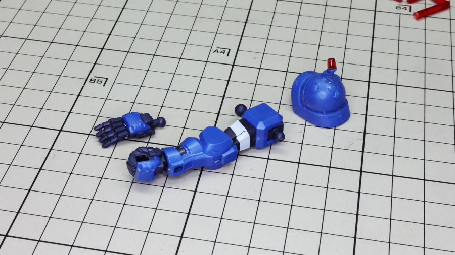 HG 1/144 군경 자쿠 조립 과정 사진_37.jpg