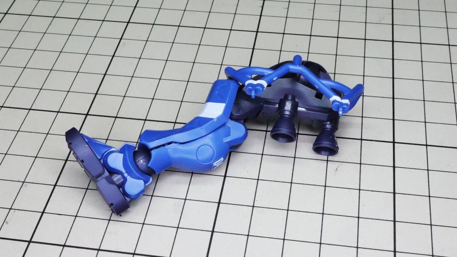 HG 1/144 군경 자쿠 조립 과정 사진_56.jpg