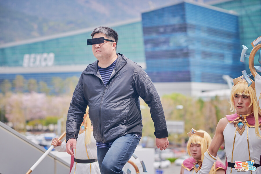 [트릭컬] 대표님 X 에르핀들의 코믹월드 나들이_5.jpg