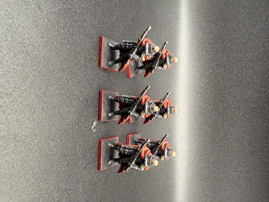 듄:아라키스전쟁 보드게임 도색 했습니다-6(하코넨 군단)_6.jpg