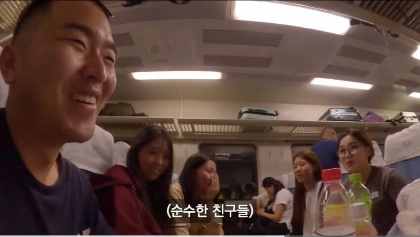 중국 여고생들에게 술담배 하는지 물어봤다 깜짝 놀란 여행 유튜버_9.jpg
