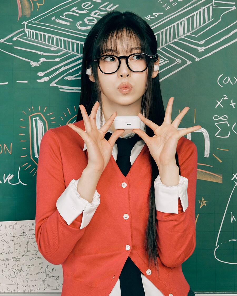 (엔믹스)촬영장에서 Jammy지게 놀다 간 화보 촬영 메이킹 필름_3.jpg